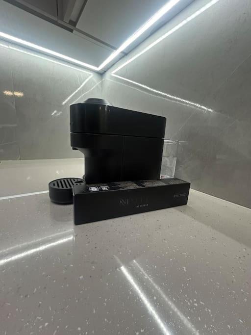Luxury Apt 5Min To Metro Nikaia Pireusz Kültér fotó