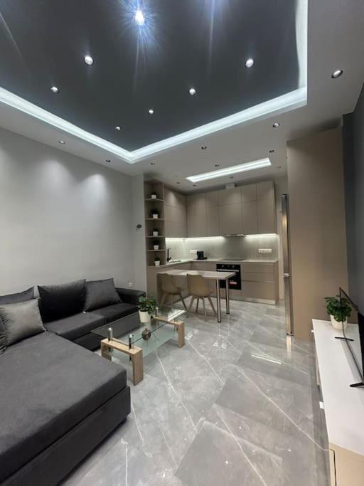 Luxury Apt 5Min To Metro Nikaia Pireusz Kültér fotó